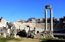 Exceptionnel le musée de l’Arles Antique mais aussi l’Amphithéâtre, le théâtre Antique, les Alyscamps, les cryptoportiques …